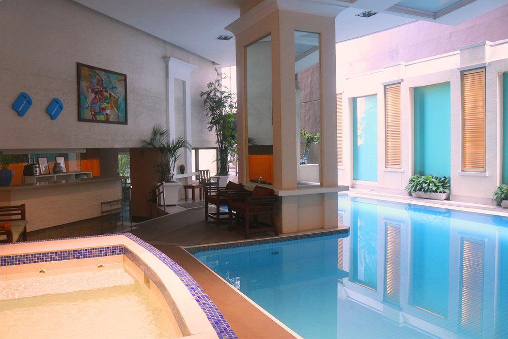 Discovery Suites Manila, Philippines Pasig City Exterior foto